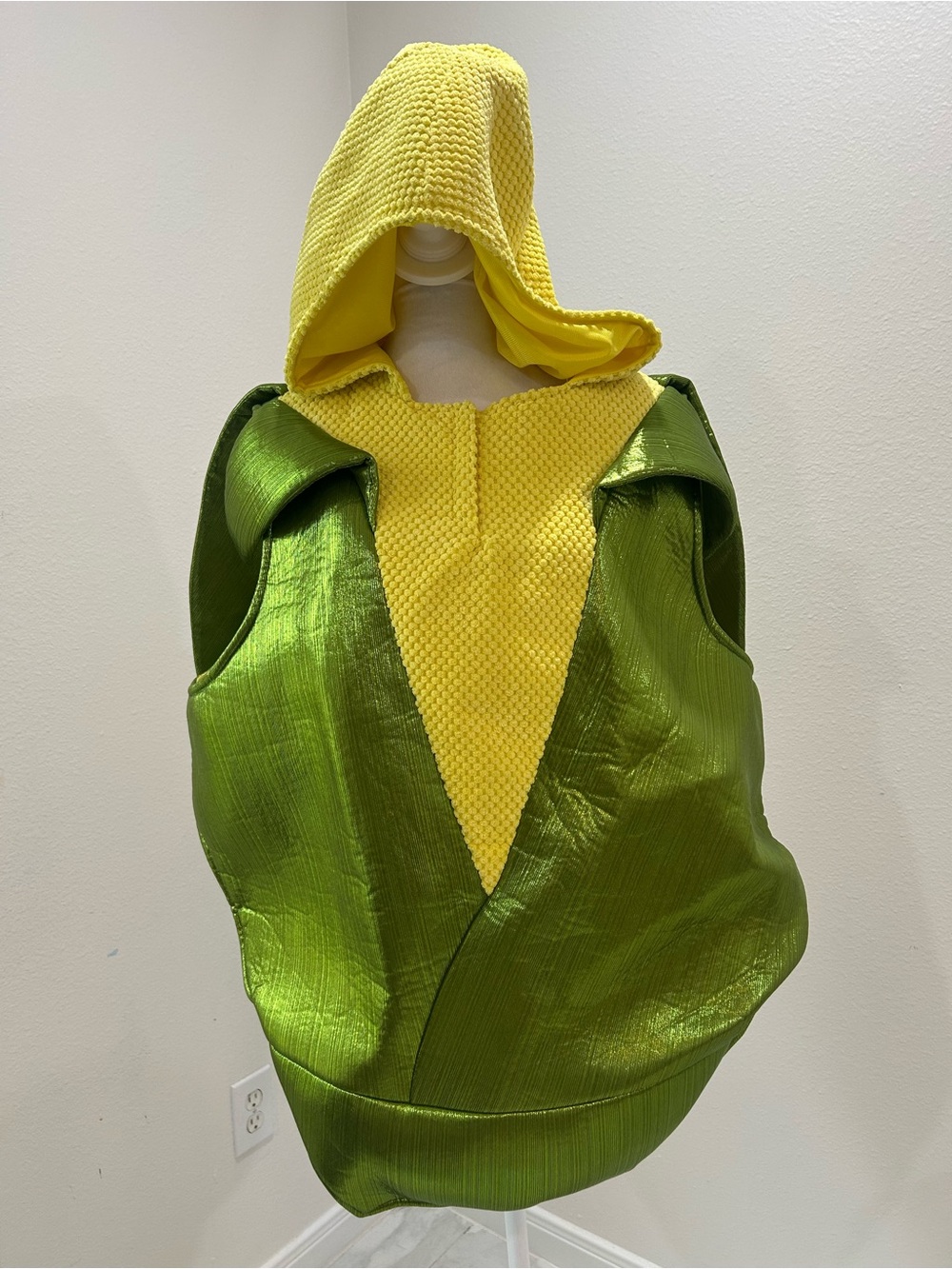 Corn Cob Costume in Yellow & Green, Size 14 +